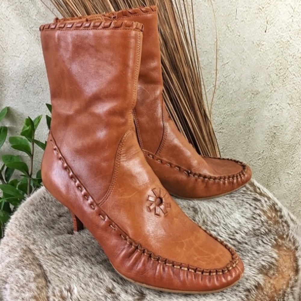 Liz Claiborne Vintage Chic Flex Moccasin Booties